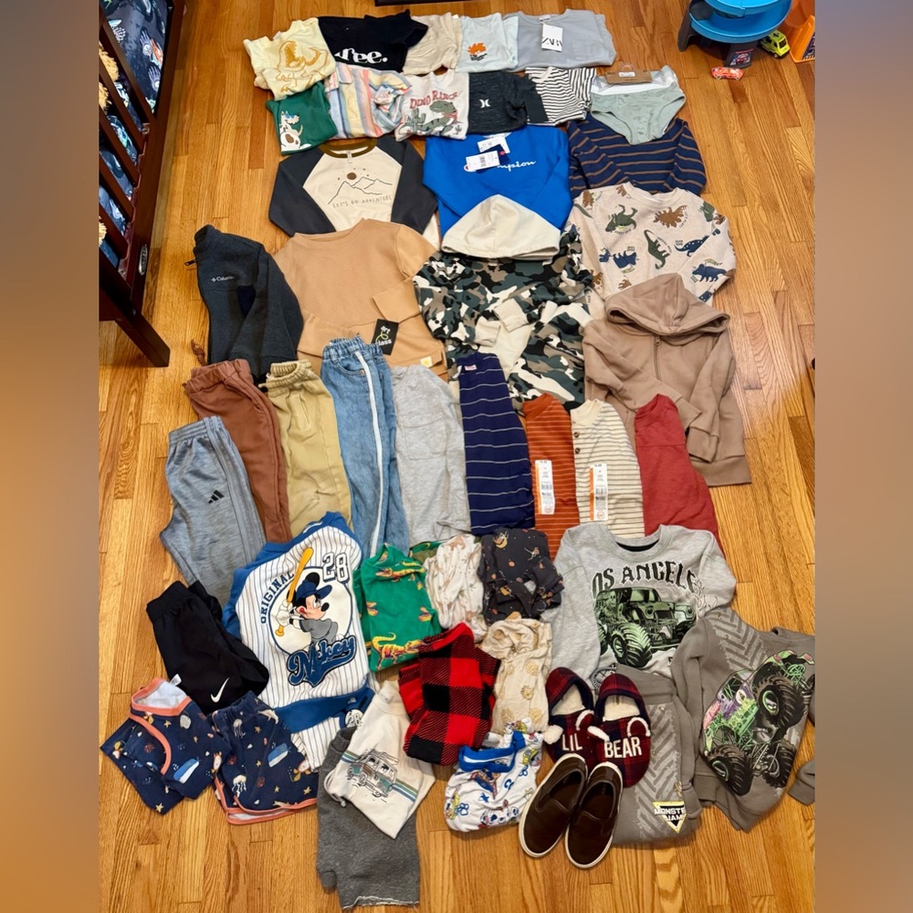 Big bundle of toddler clothing